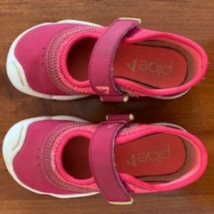 Plae Shoes- Toddler Girl